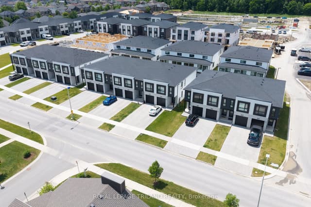 Condo Townhouse at 770 Banyan Lane, London North, ON N6G 0A6