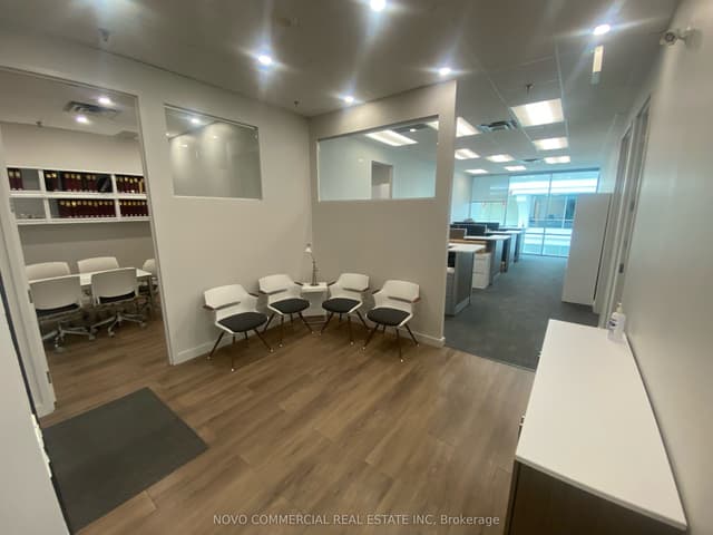 Office at 700 Lawrence Avenue W 476, Toronto, ON M6A 3B4, Toronto W04
