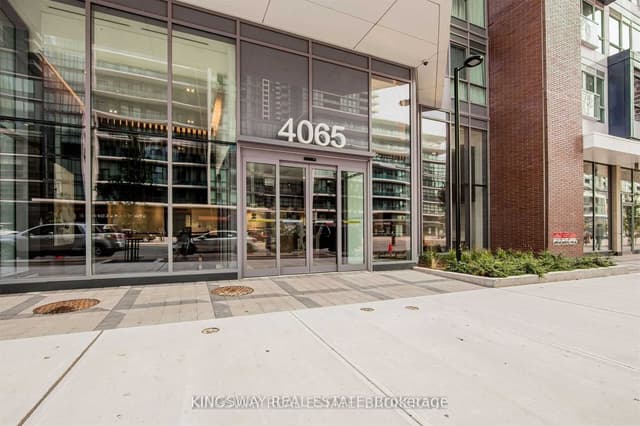 Condo Apartment at 4065 Confederation Parkway 3203, Mississauga, ON L5B 0L4