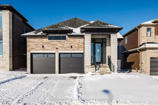 Detached at 11 Sun Valley Avenue, Wasaga Beach, ON L9Z 0N6