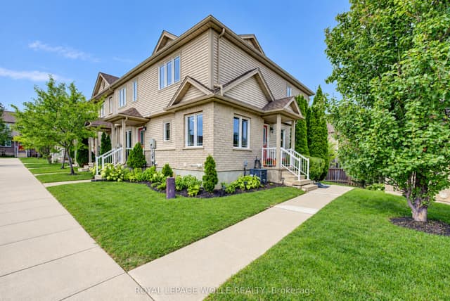 Att/Row/Townhouse at 10 Foxglove Crescent 40, Kitchener, ON N2E 0E1