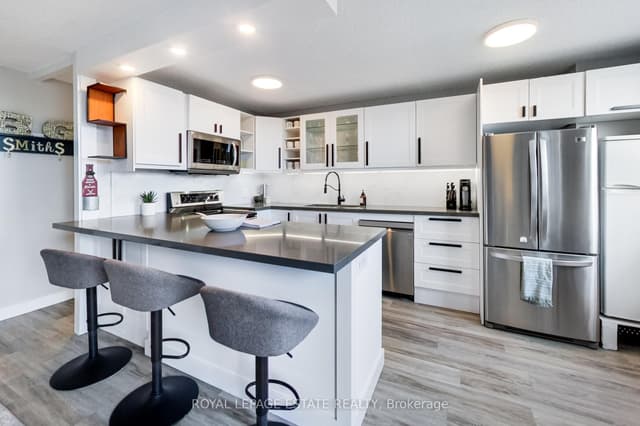 Condo Apartment at 1071 Woodbine Avenue 311, Toronto, ON M4C 4C2, Toronto E03