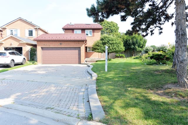 Detached at 4284 Sawmill Valley Drive, Mississauga, ON L5L 3M9