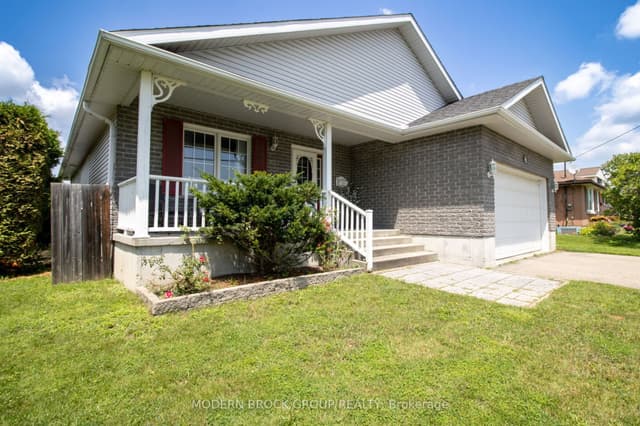 Detached at 36 Hillcrest Drive, Brockville, ON K6V 3J4
