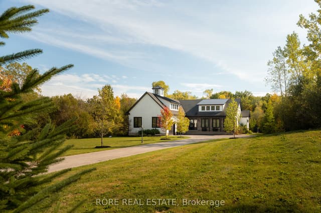 Detached at 2439 Garrison Road, Fort Erie, ON L0S 1N0