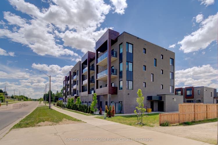 408 Dundas Street