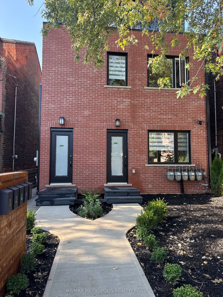 94 Saint Clarens Avenue