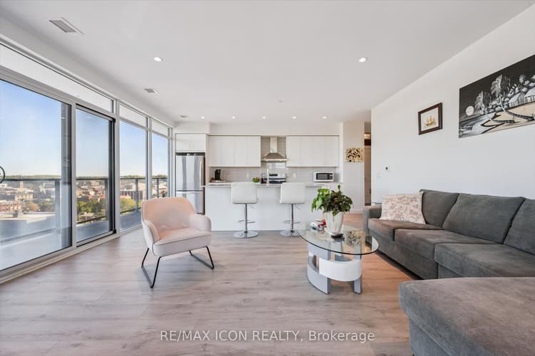 15 Glebe Street
