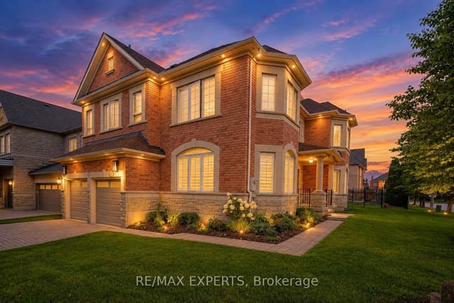Detached at 6 Elyssa Drive, Richmond Hill, ON L4B 4V2