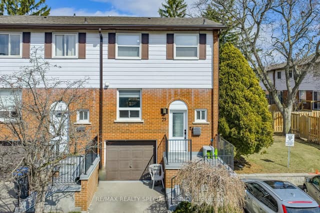 Condo Townhouse at 2445 Homelands Drive 25, Mississauga, ON L5K 2C6
