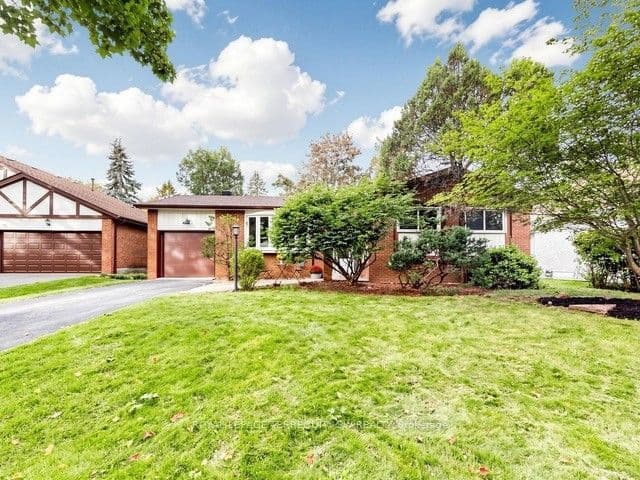 Detached at 12 Sir Pellias Terrace, Markham, ON L3P 2Z8
