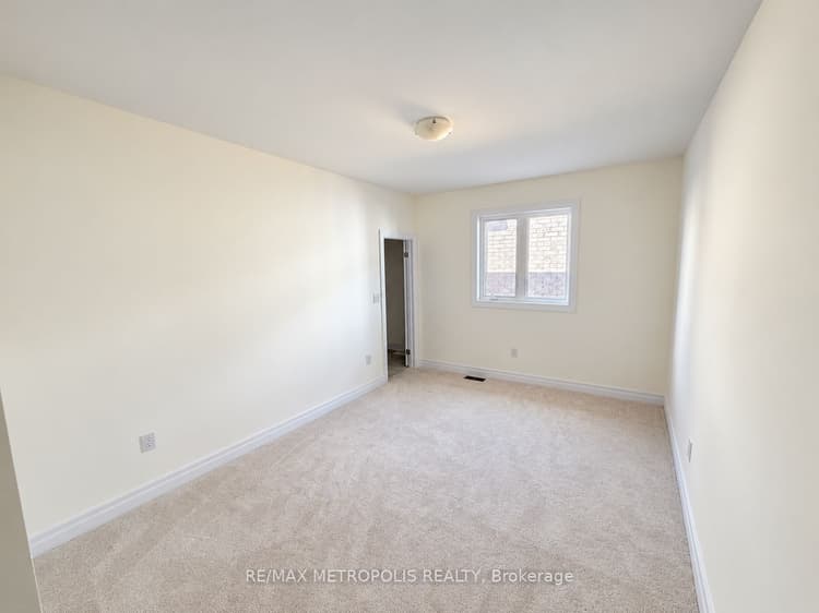 2224 Beckman Crescent