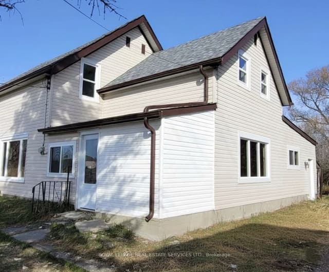 Detached at 21062 Loyalist Parkway, Prince Edward County, ON K0K 1L0