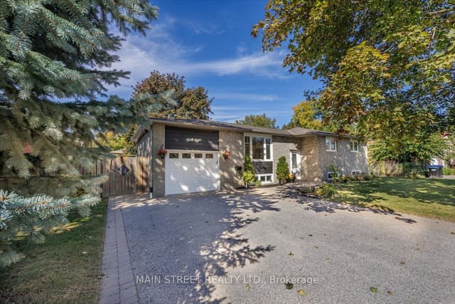 Detached at 38 Townsend Avenue, Bradford West Gwillimbury, ON L3Z 1Y1