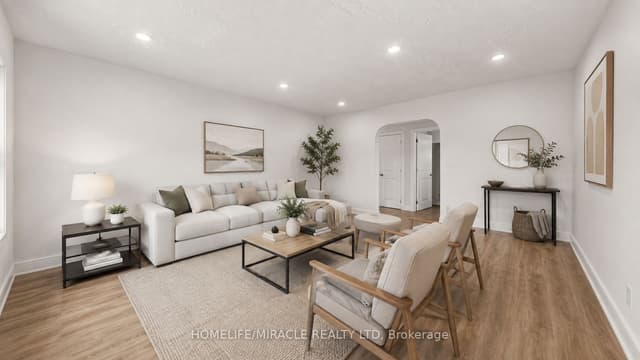 Detached at 623 Olive Avenue, Oshawa, ON L1H 2R8