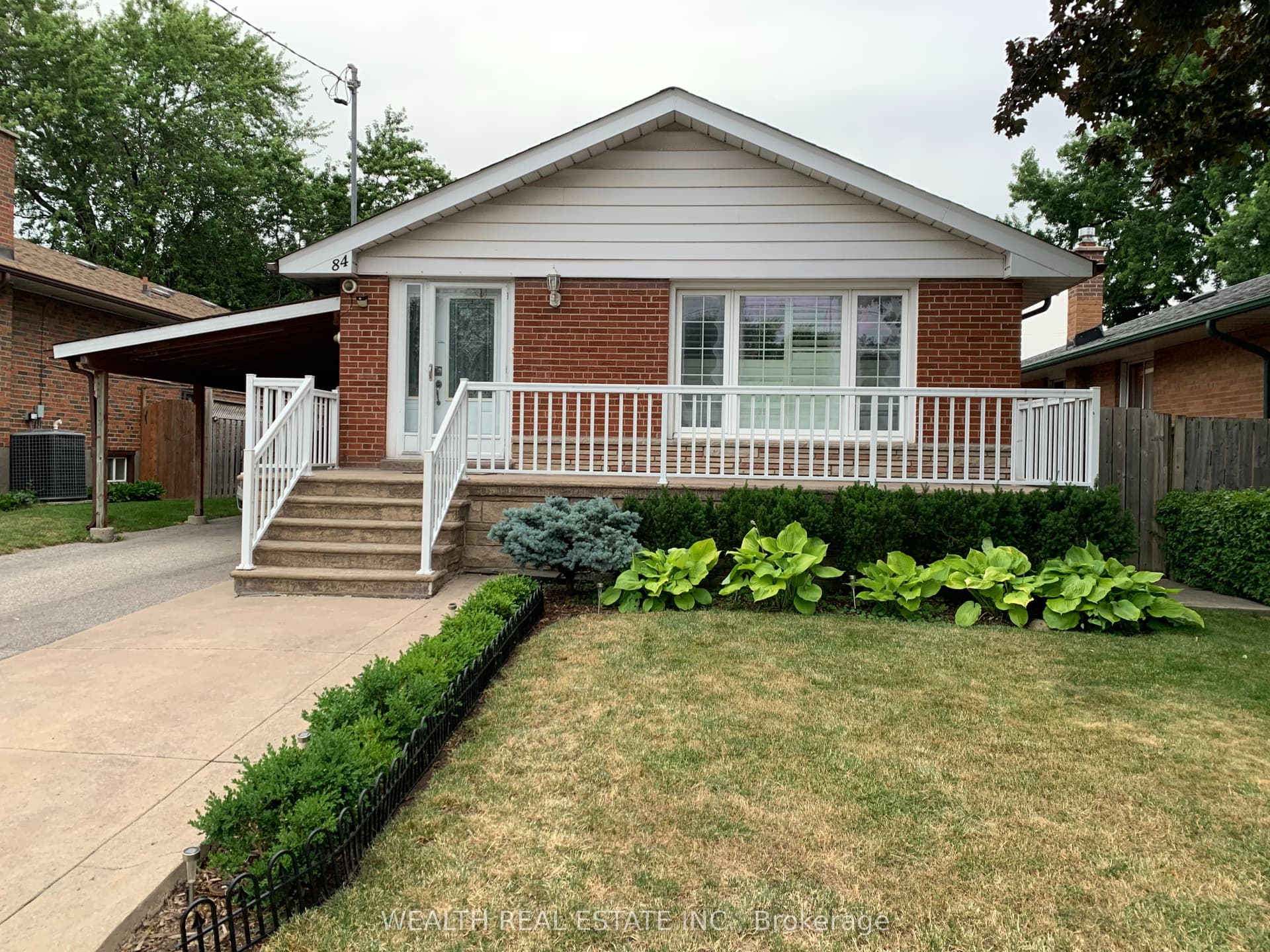 Unit Bst · 84 Scarden Ave