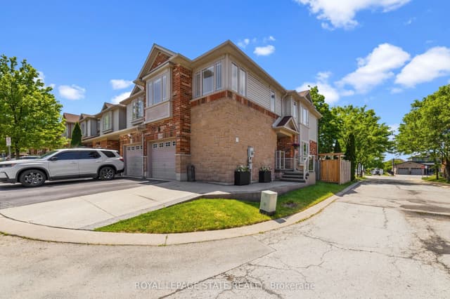 Att/Row/Townhouse at 242 Upper Mount Albion Road 13, Hamilton, ON L8J 0B1