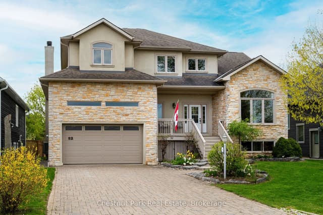 Detached at 82 Stanley Street, Collingwood, ON L9Y 0G7