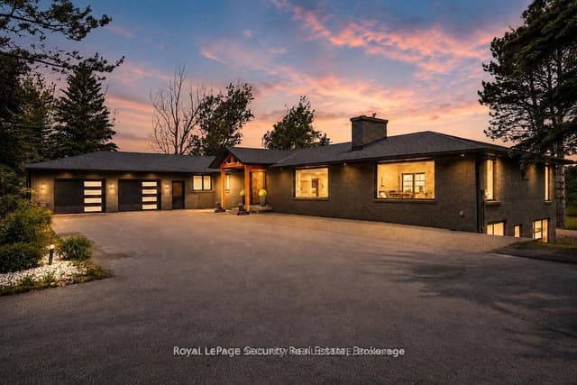 Detached at 6348 6th Line, New Tecumseth, ON L0G 1W0