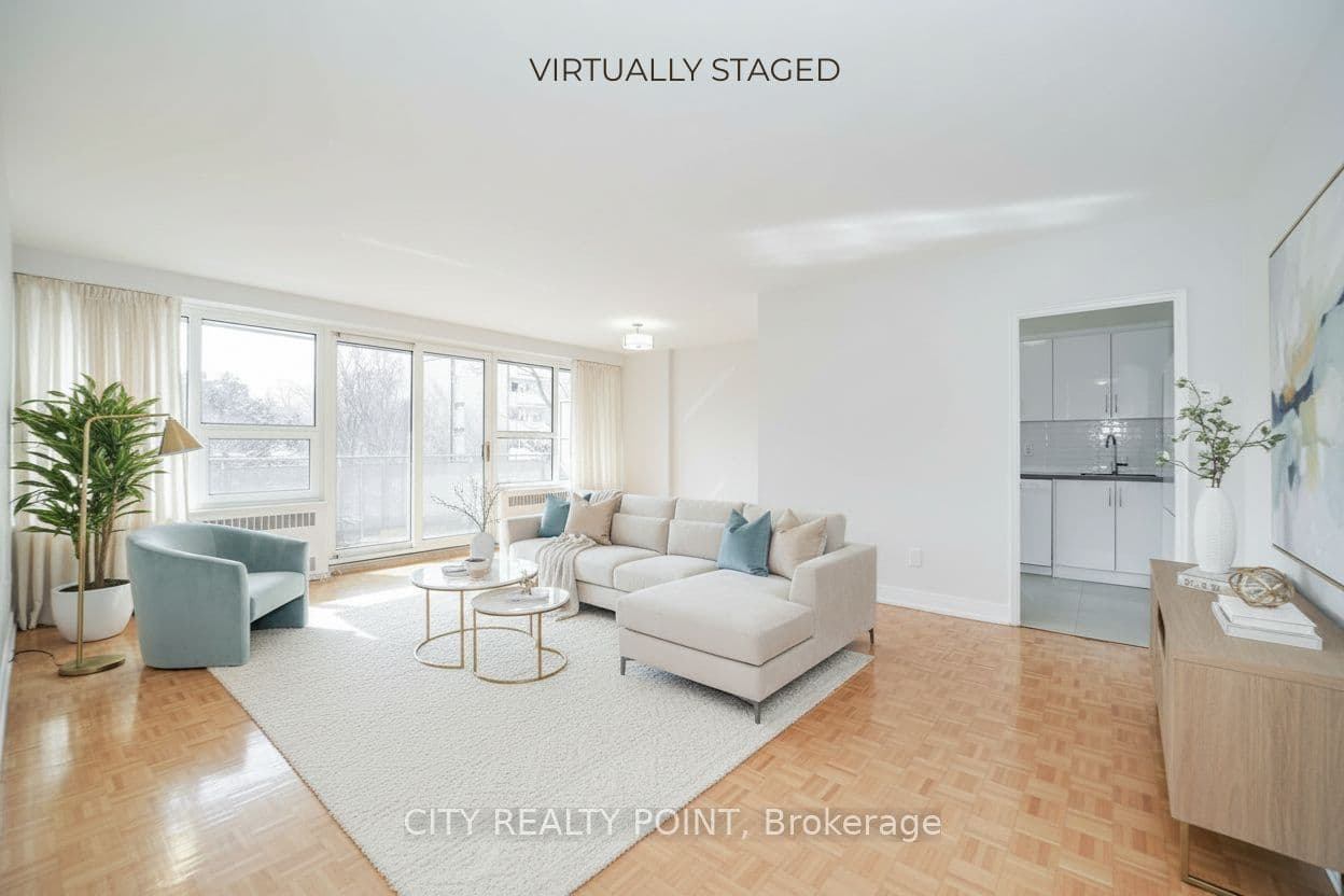10 Shallmar Boulevard in M5N