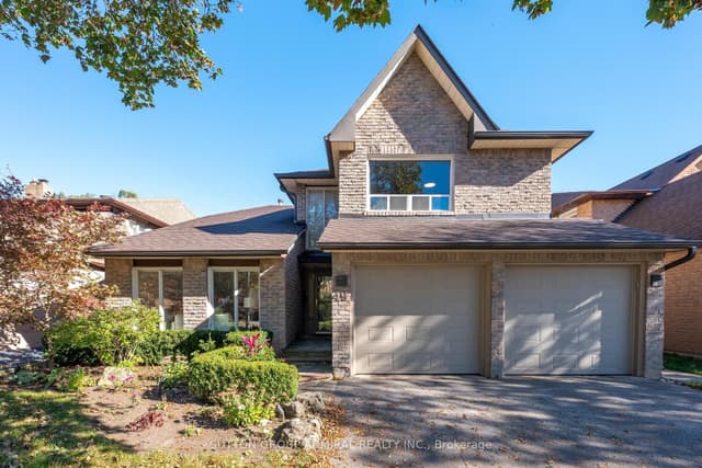 Detached at 49 Hetherington Crescent, Vaughan, ON L4J 2M9