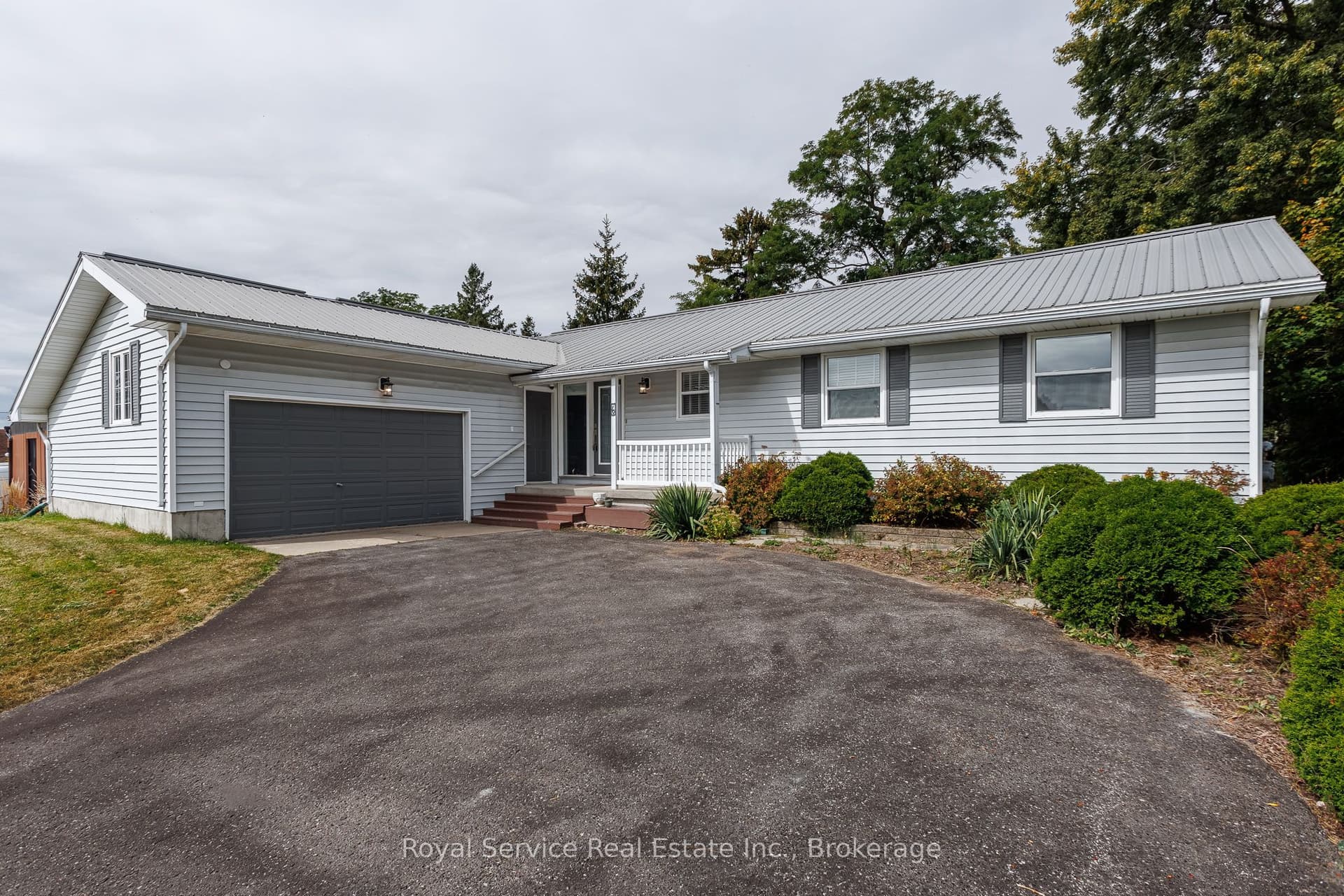 6 Clifton Rd