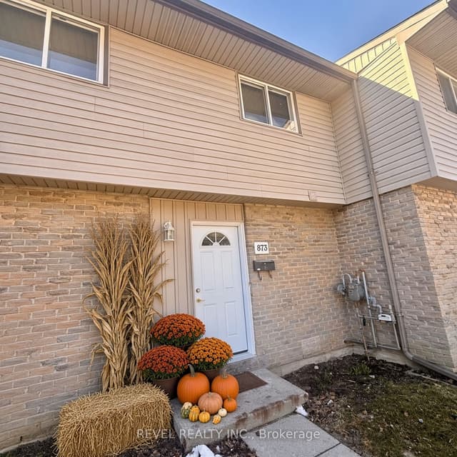 Condo Townhouse at 873 Southdale Road E, London South, ON N6E 1V7