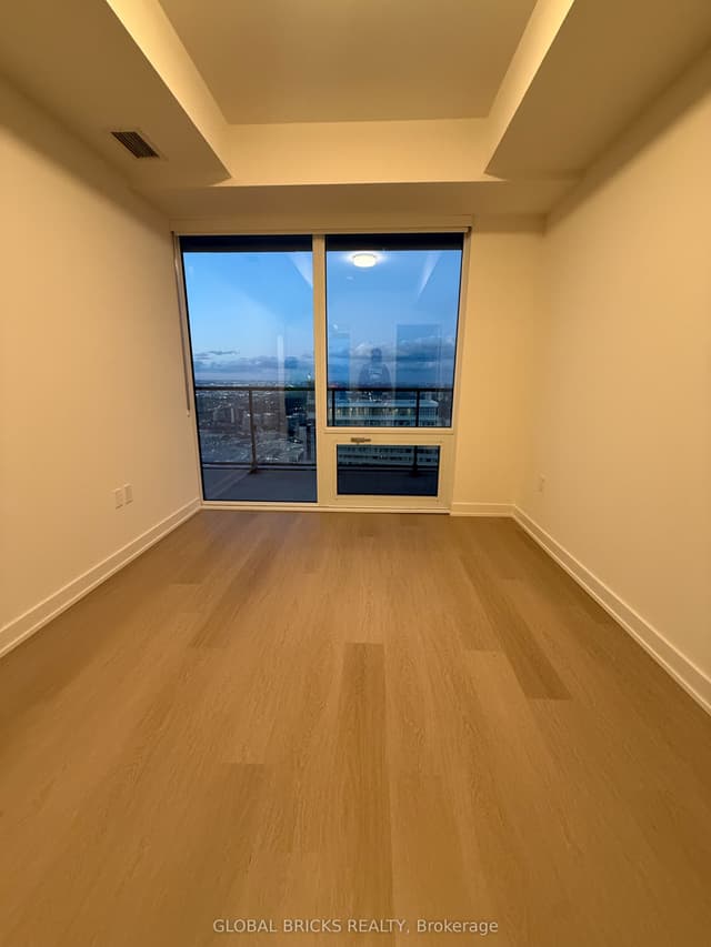 Condo Apartment at 448 Burnhamthorpe Rd W 6707, Mississauga, ON L5B 0R4