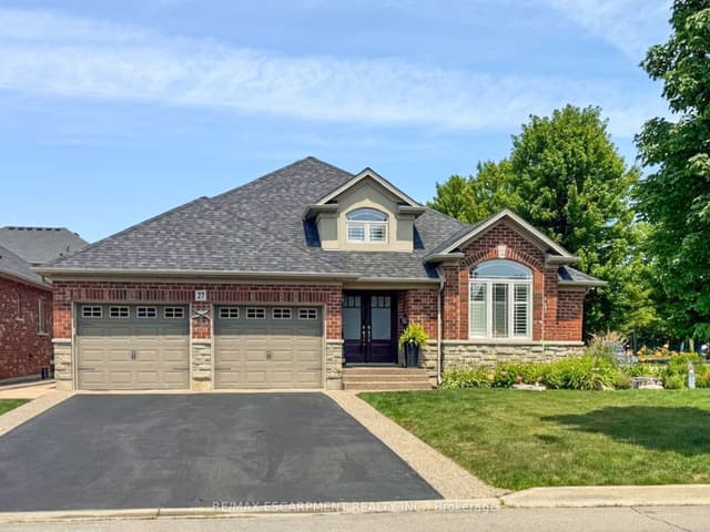 Detached at 27 Carver Drive, Hamilton, ON L0R 1C0
