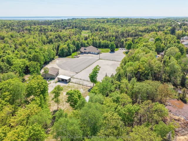 Detached at 395 Carmichael Drive, North Bay, ON P1B 8G2