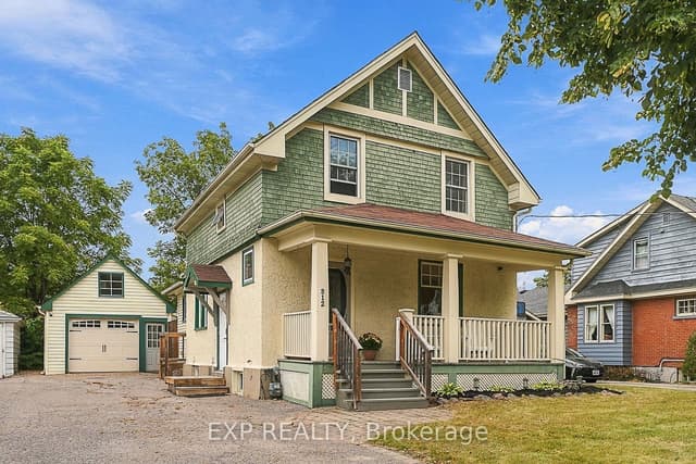 Detached at 312 Walnut Street W, Whitby, ON L1N 2W1