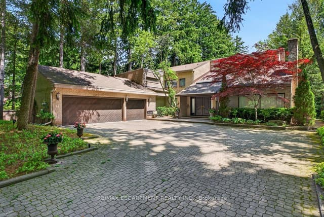 Detached at 277 Shoreacres Road, Burlington, ON L7L 2H3
