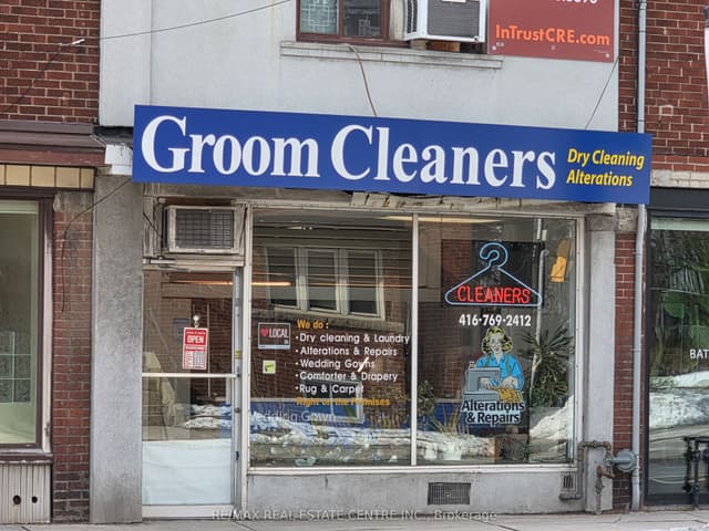 Store W Apt/Office at 262 Jane Street, Toronto, ON M6S 3Z2, Toronto W02