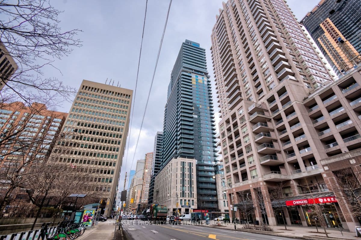 Suite 2711 · Floor 27, Unit 2711 · 955 Bay St