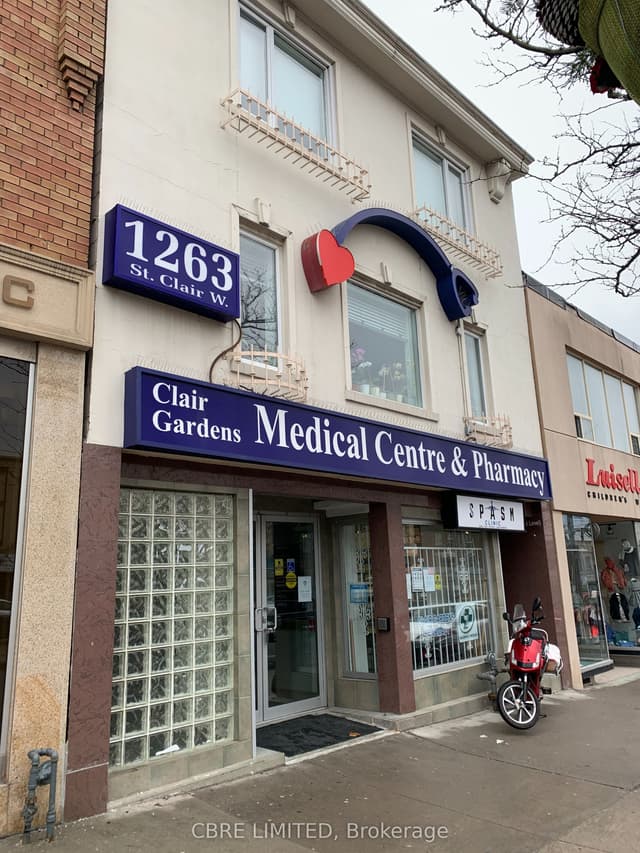 Office at 1263 St Clair Avenue W Suite 202, Toronto, ON M6E 1B8, Toronto W03