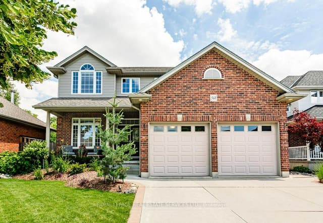 Detached at 560 Lakeview Drive, Woodstock, ON N4T 1W1