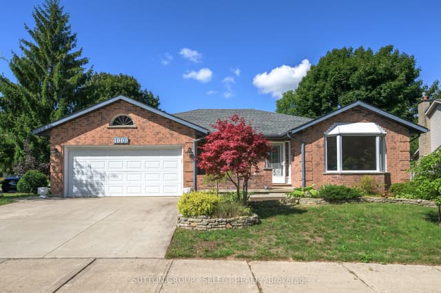 Detached at 1000 Griffith Street, London South, ON N6K 3Z4