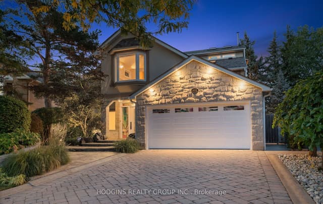 Detached at 4028 Powderhorn Court, Mississauga, ON L5L 3C4