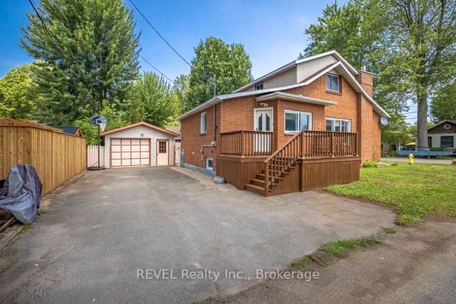 Detached at 353 Oakwood Avenue, Fort Erie, ON L0S 1B0