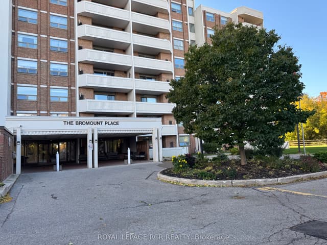 Condo Apartment at 8 Fead Street 300, Orangeville, ON L9W 3X4