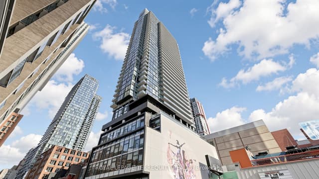 Condo Apartment at 290 Adelaide Street W 3512, Toronto, ON M5V 0P3, Toronto C01