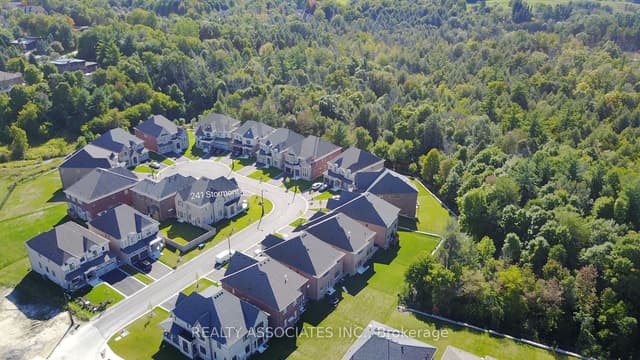 Detached at 241 Stormont Trail, Vaughan, ON L4H 4P6