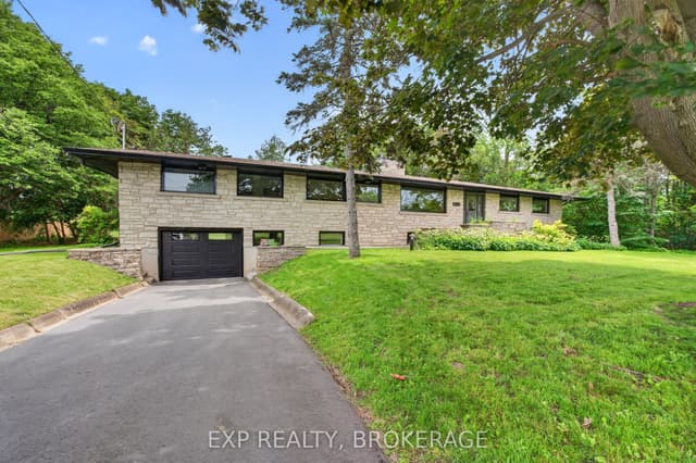 Detached at 1802 SYDENHAM Road, Kingston, ON K7L 4V4