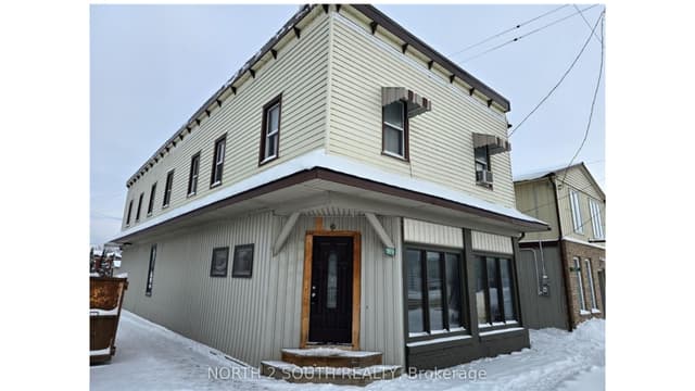 Triplex at 189 Townline Street, Norfolk, ON N0E 1P0