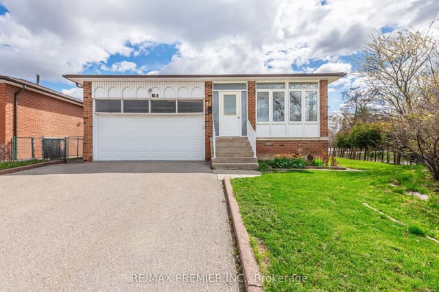 Detached at 43 Jules Avenue, Vaughan, ON L4L 1Y2