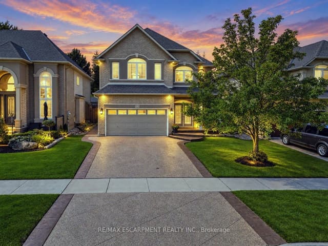 Detached at 123 Moorland Crescent, Hamilton, ON L9K 1N8