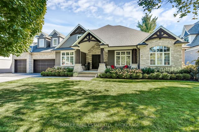 Detached at 94 Terrence Park Drive, Hamilton, ON L9G 1C2