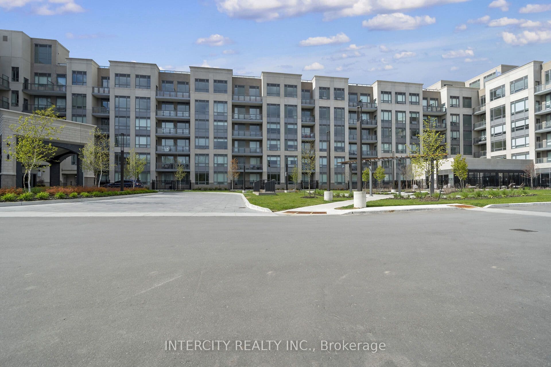 Suite 606 · Floor 6, Unit 606 · 2075 King Rd