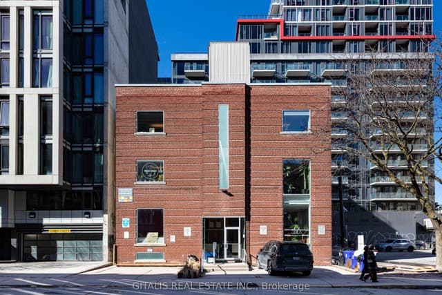 Office at 20 Camden Street 200-200, Toronto, ON M5V 1V1, Toronto C01