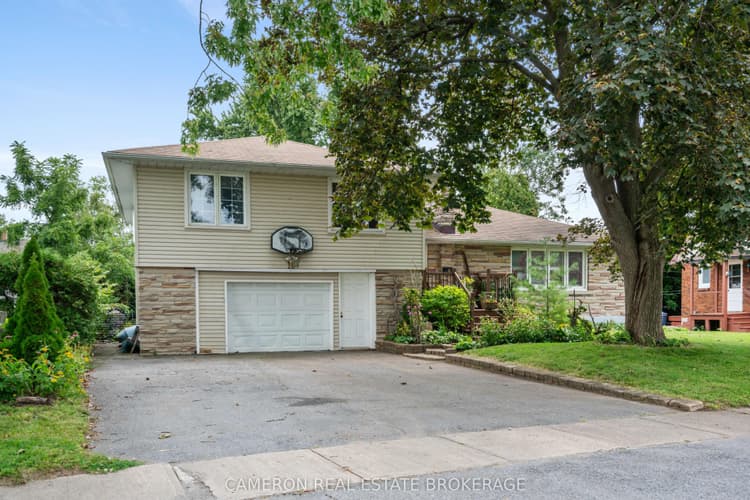 16 Kent Crescent